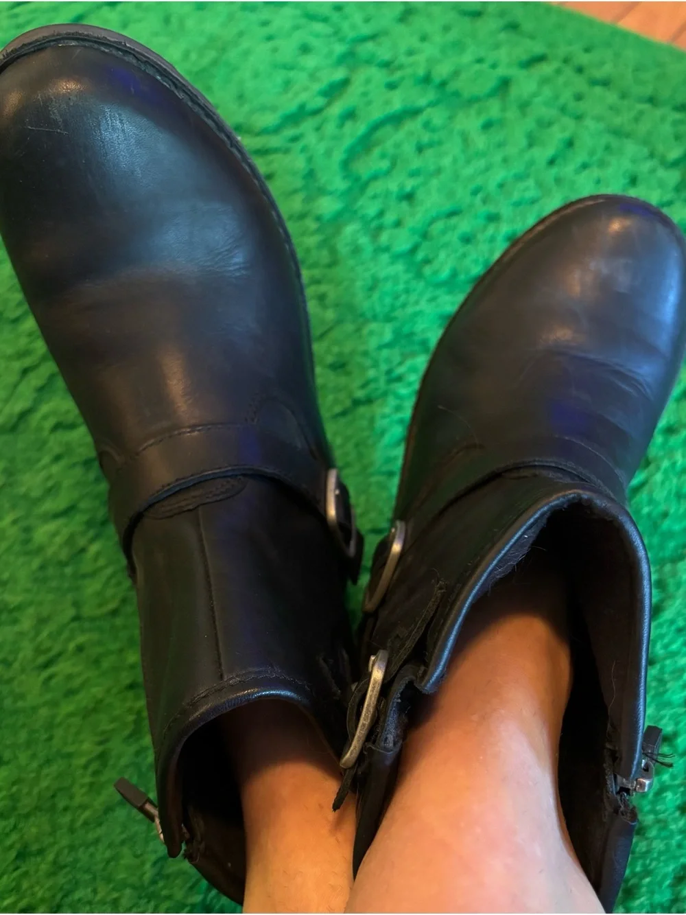 UGG Girls Black Leather Zip Boots Fits Women’s 6.5